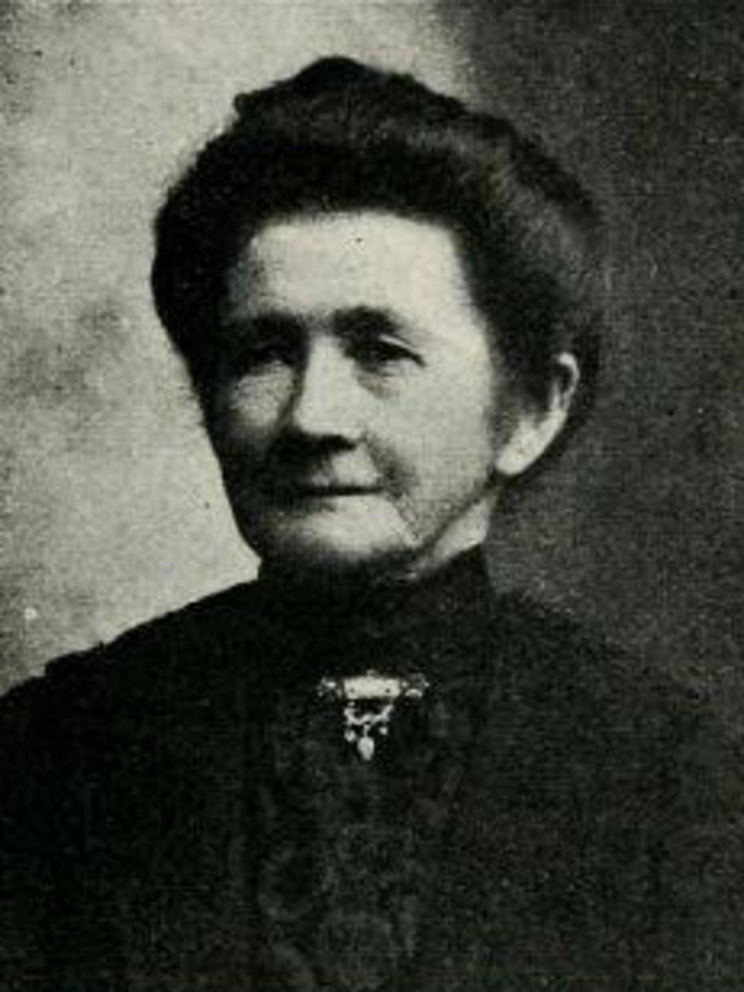 Hettie Frost (1845 - 1932) Profile